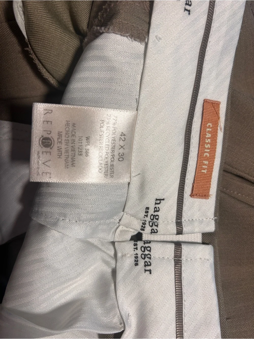 Haggar Smart Wash Repreve Mens Dress Pants Taupe Khaki 42x30 Classic Fit